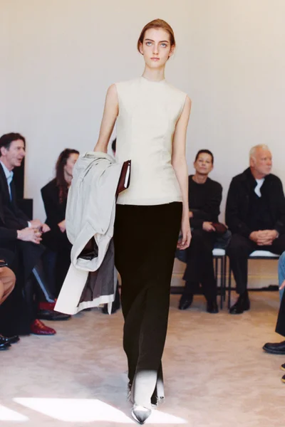 Look 3